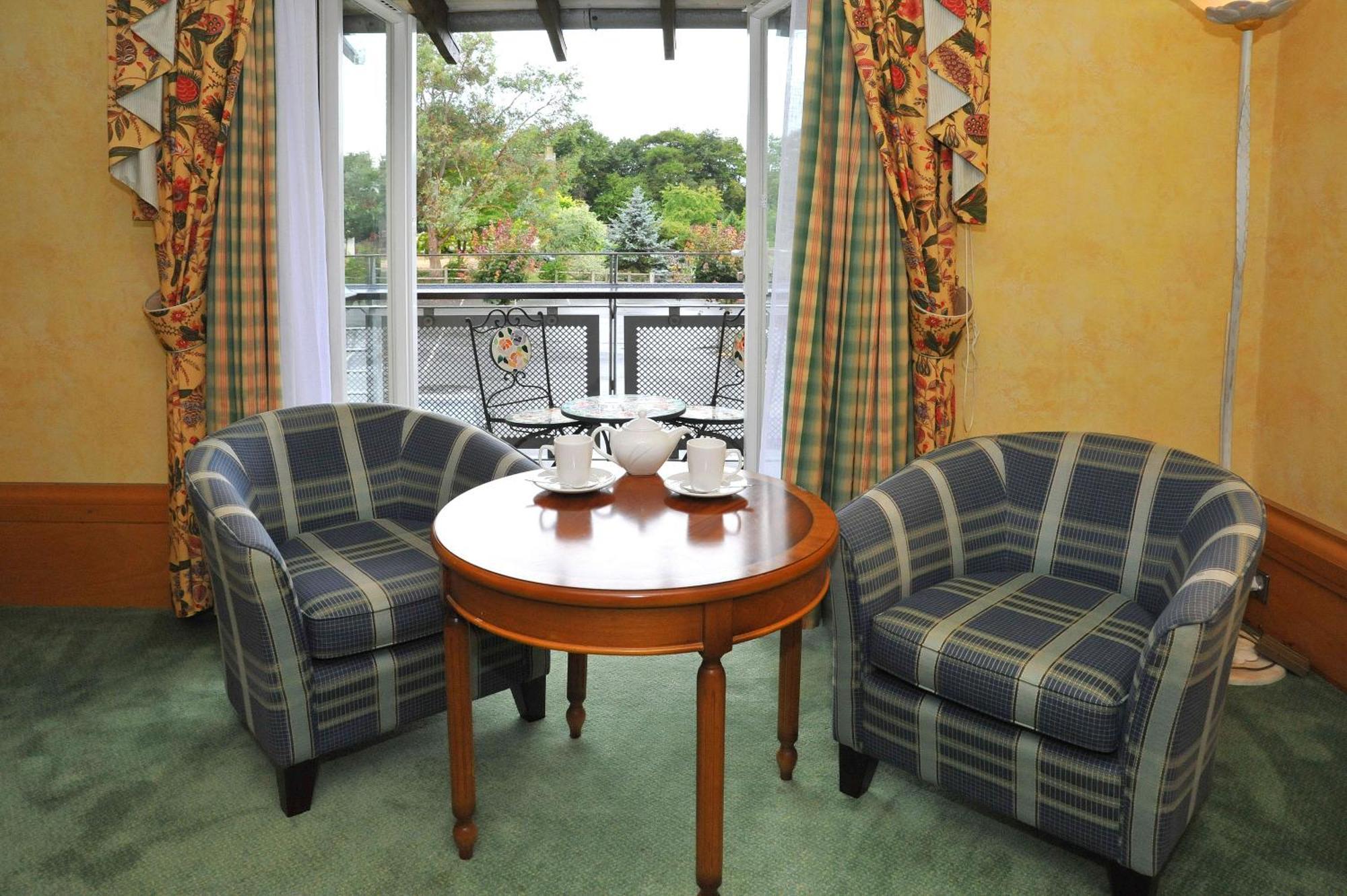 Swindon Blunsdon House Hotel, BW Premier Collection Oda fotoğraf